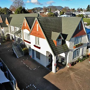 Colonial **** Lac Taupo